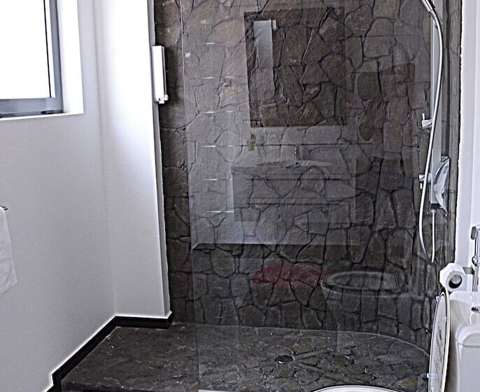 Отель Prassa 3 Boutique