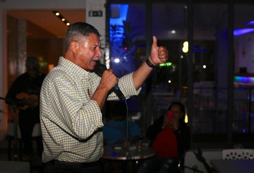 Отель Prassa 3 Boutique