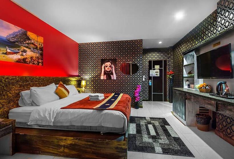 The Shades Boutique Hotel Patong Phuket