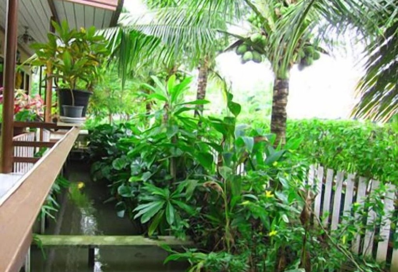 فندق Warakorn Baansuan Amphawa