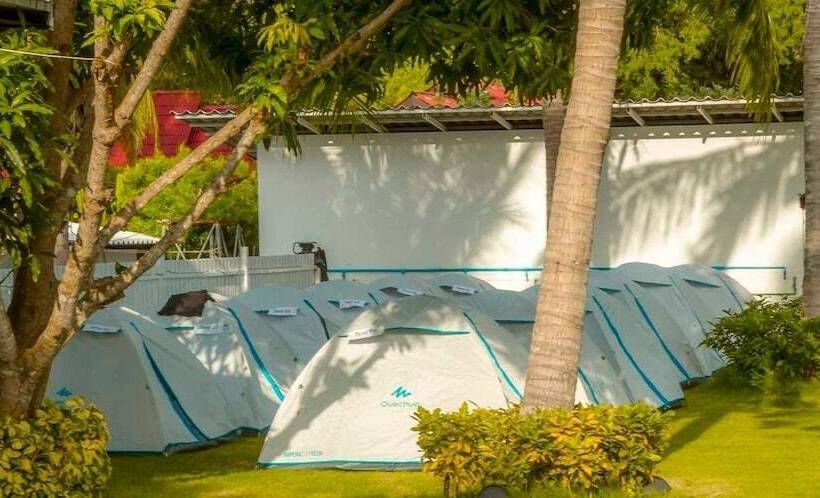 Infinity Beach Club Resort & Hostel Koh Phangan