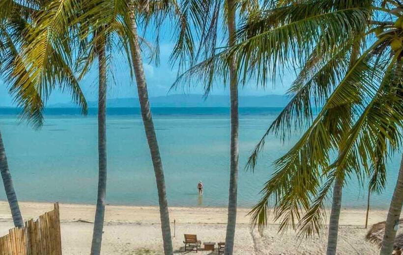 Infinity Beach Club Resort & Hostel Koh Phangan