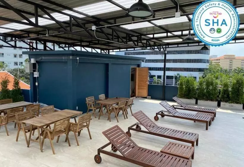 Jomtien Longstay Hotel Sha Plus Certified