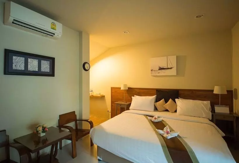 استراحتگاه Baan Sanfan Amphawa