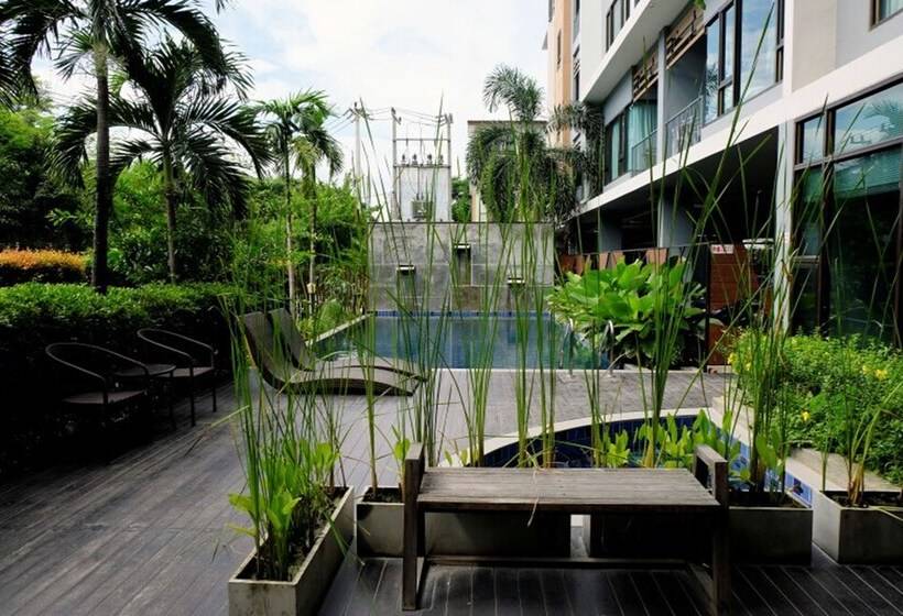 A Good Nite At Chang Klan