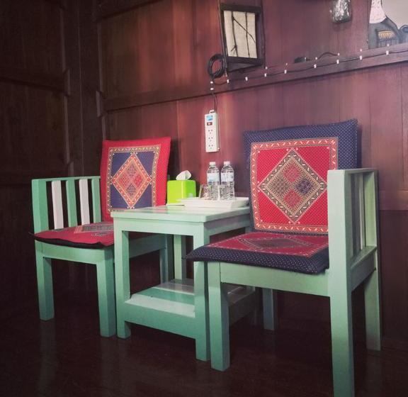 민박 Baan Mai Guesthouse