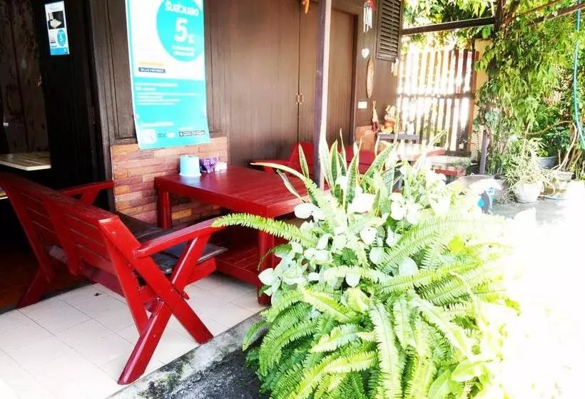 ベッドアンドブレックファースト Baan Mai Guesthouse