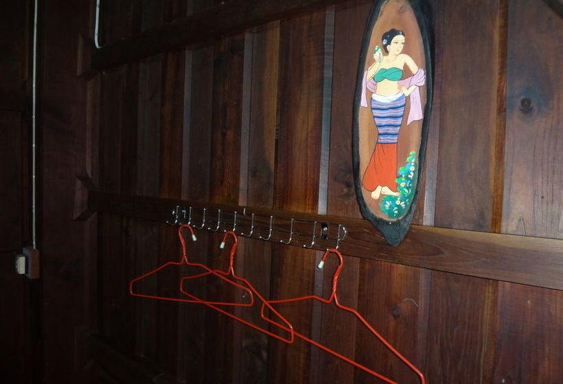 민박 Baan Mai Guesthouse