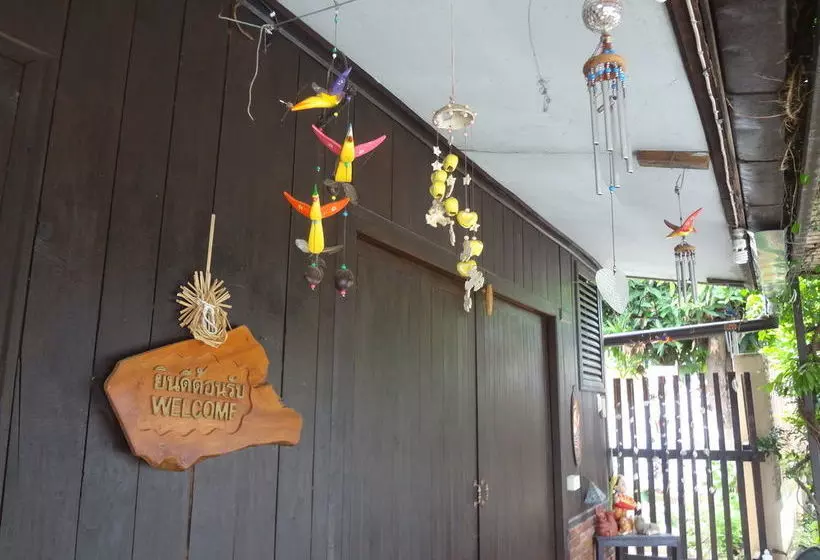 ベッドアンドブレックファースト Baan Mai Guesthouse