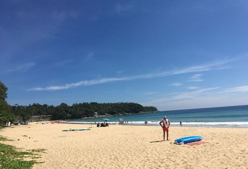 Doolay Beachfront Hostel