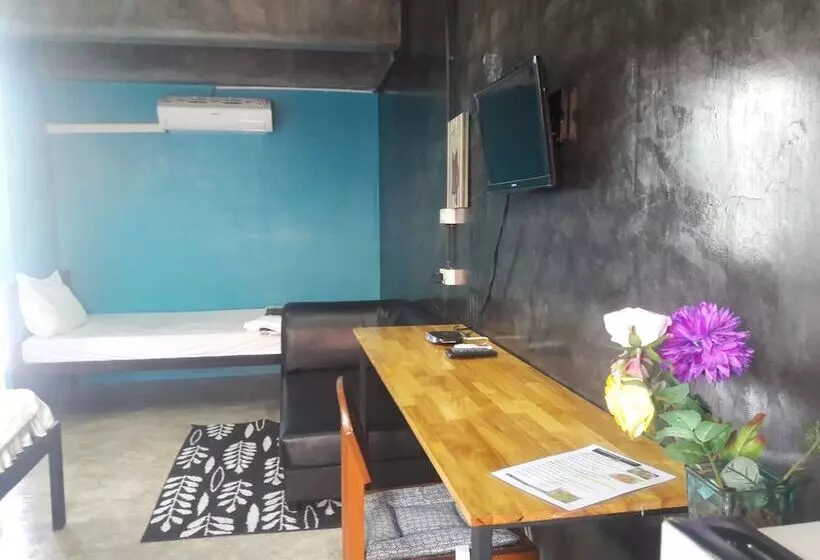ホテル 102 Residence