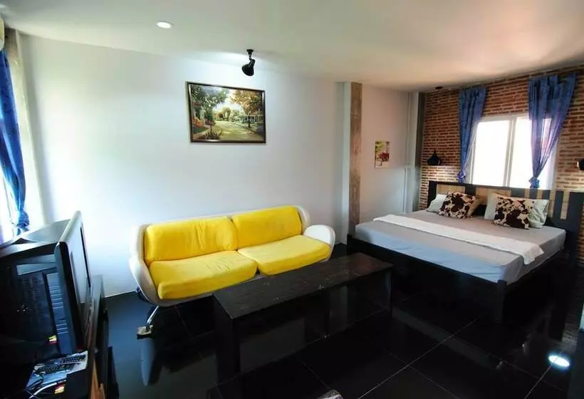 ホテル 102 Residence