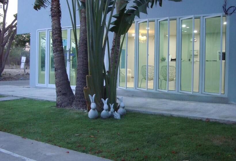 Hotel Addera Residence Hua Hin