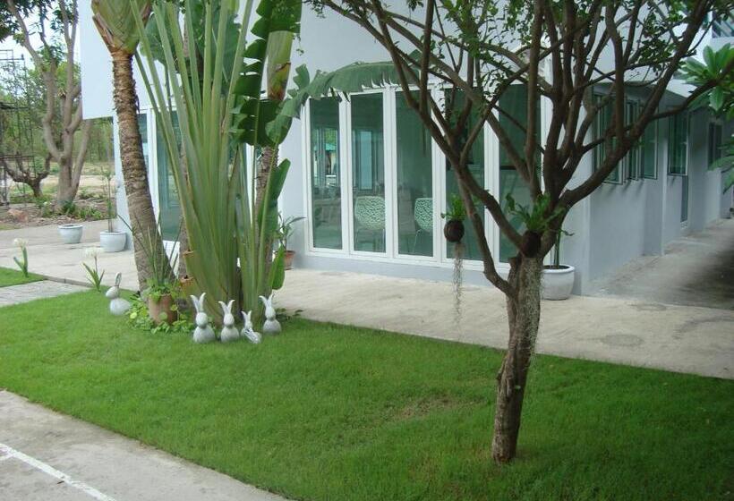 Hotel Addera Residence Hua Hin