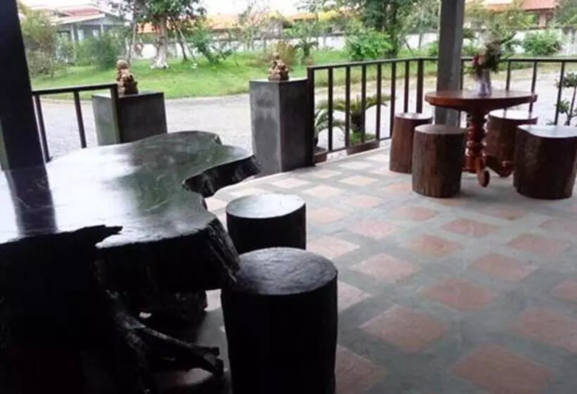 ホテル Chiang Rai Khuakrae Resort