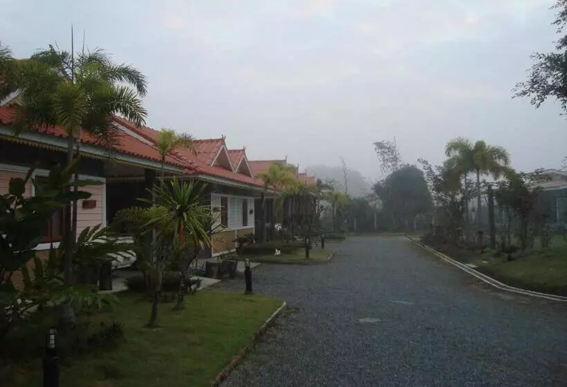 ホテル Chiang Rai Khuakrae Resort