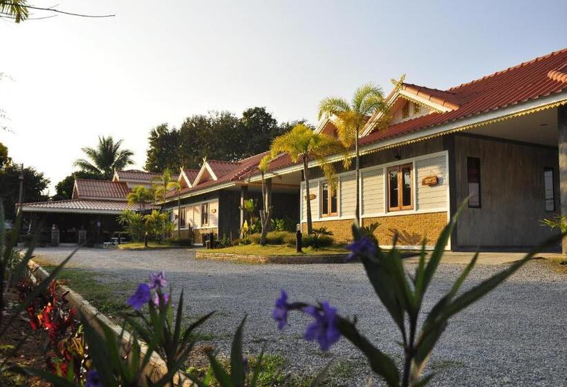 호텔 Chiang Rai Khuakrae Resort