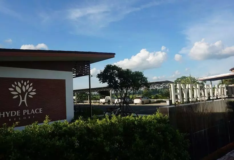 هتل Hyde Place Resort