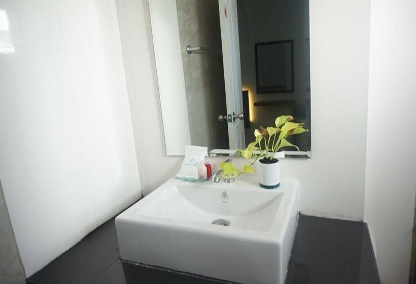 בית מלון כפרי Hyde Place Resort