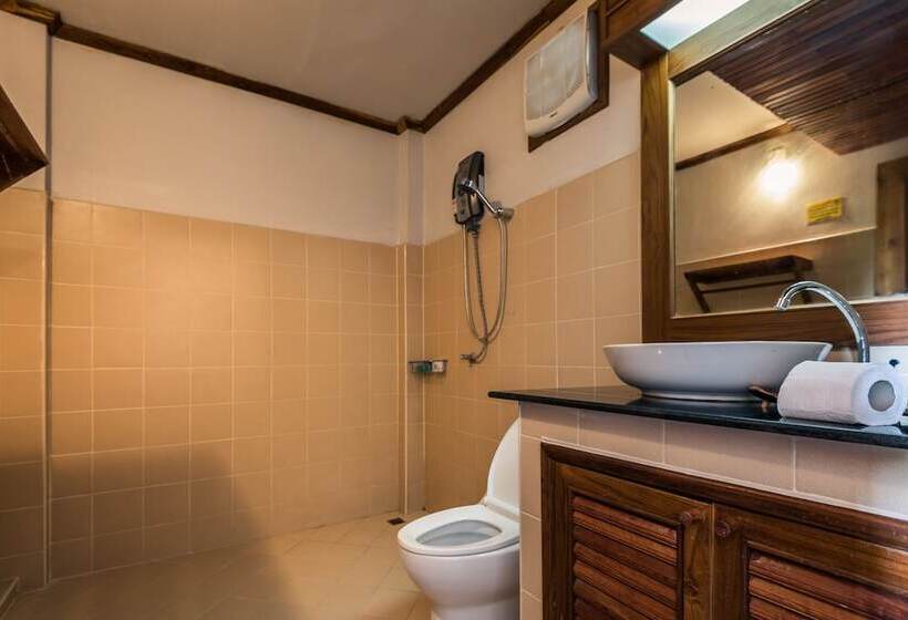 ホテル Lipe Village Resort