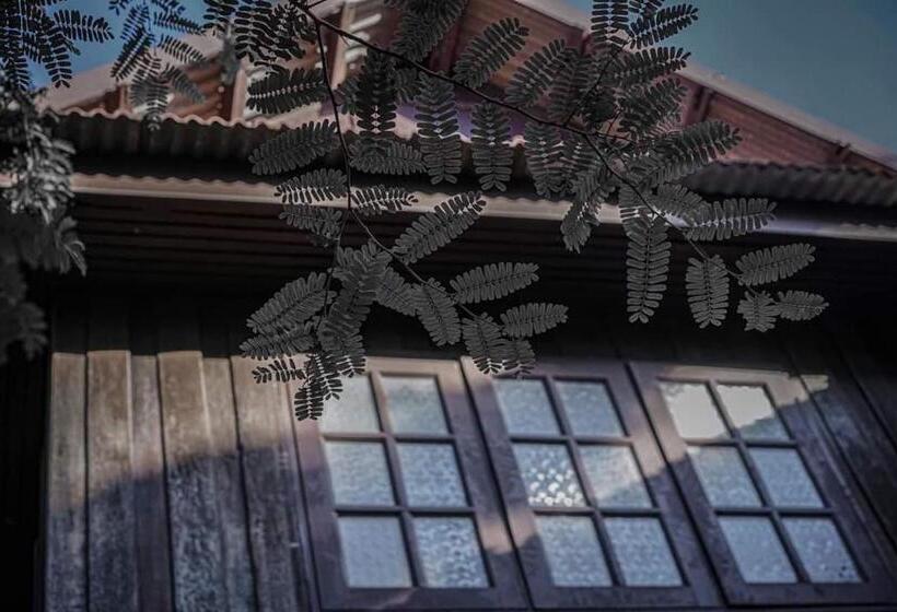 ホテル Niwas Ayutthaya