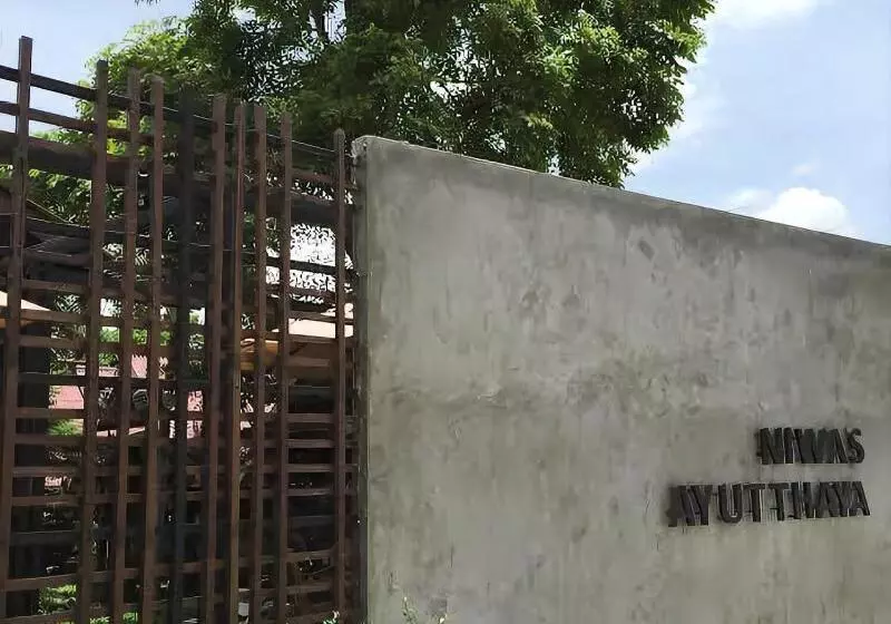 هتل Niwas Ayutthaya