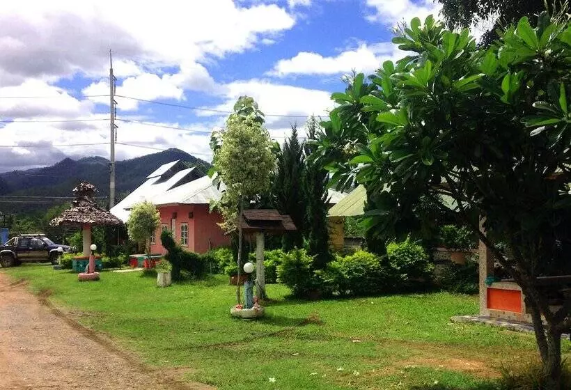 هتل Pai Forest Resort