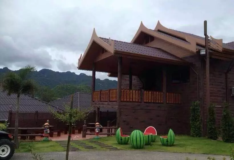 هتل Star Hill River Kwai Resort