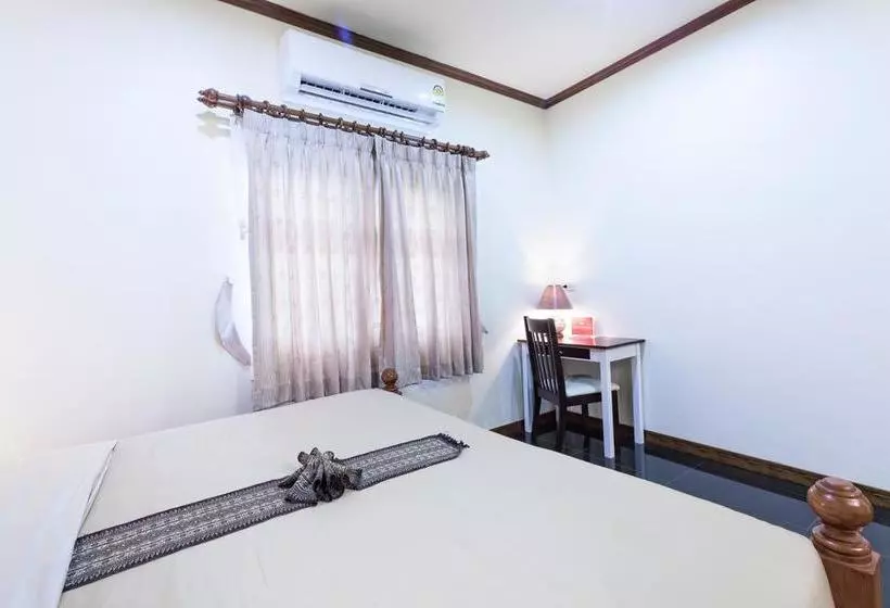 ホテル Zen Rooms Soi Baan Khun Penn