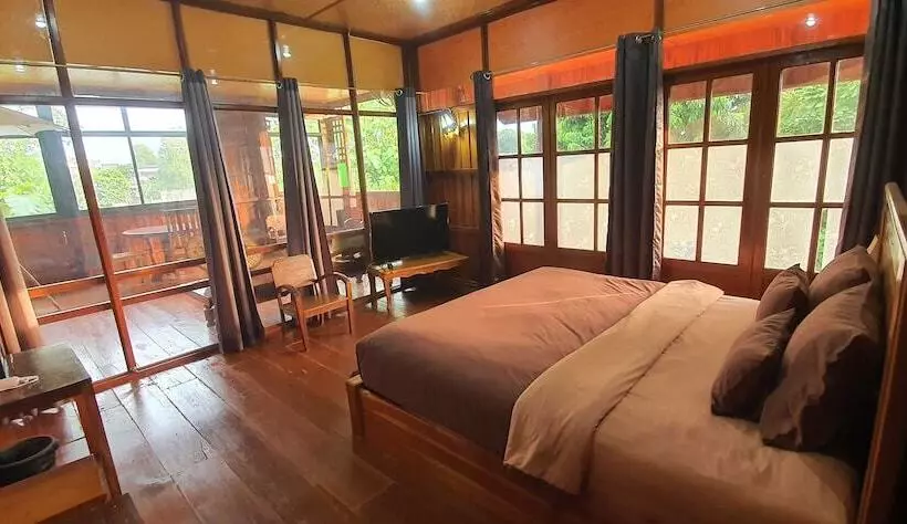 پانسیون Kanecha's Home Lampang