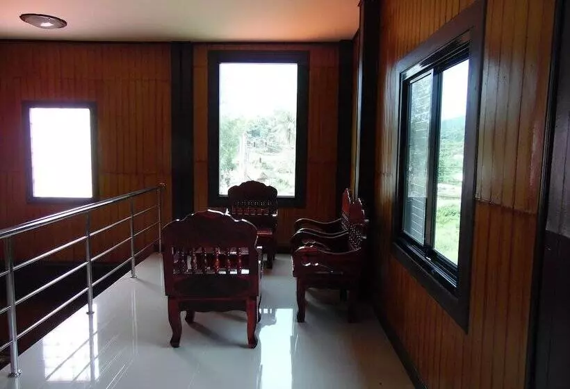 پانسیون Phu Tubkaek View House