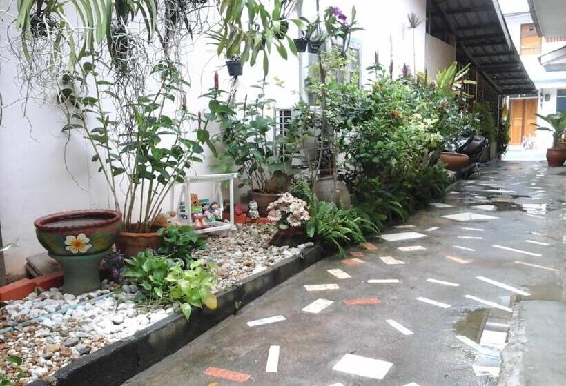 ペンション Samed Thanee