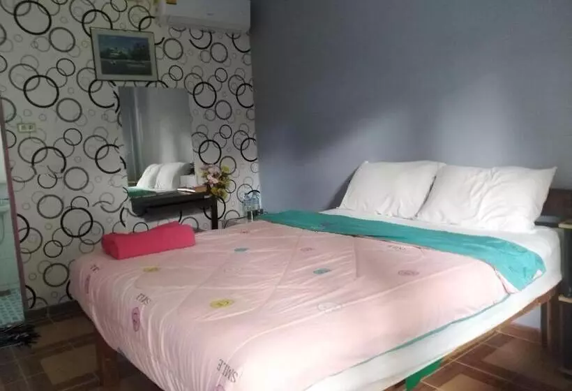Pensió Samed Thanee