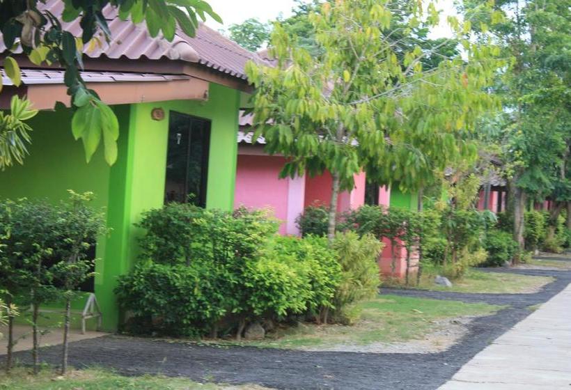 Ban Suan Kulap Keaw Resort
