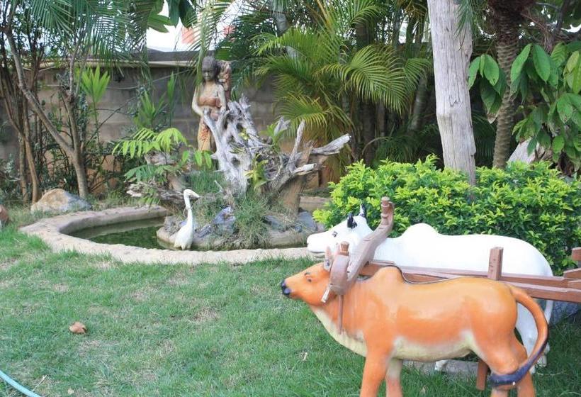 Ban Suan Kulap Keaw Resort