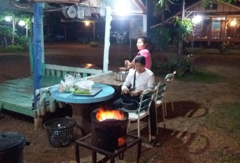 Lung Teeb Paradise Chao Lao Resort