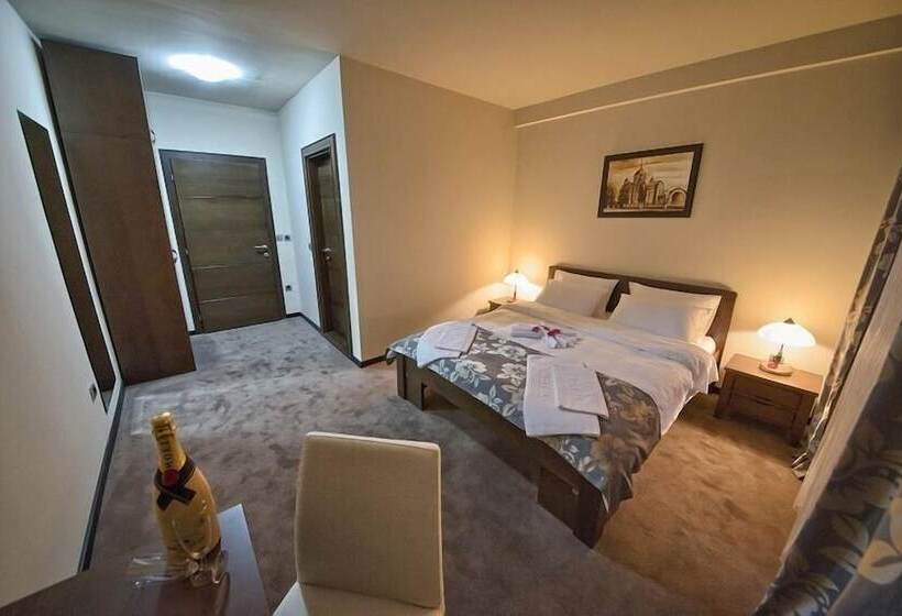 Garni Hotel Central Lux