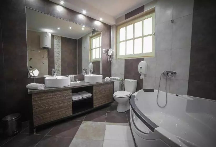 Garni Hotel Radović