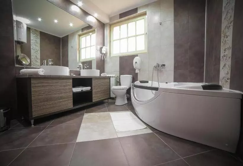 Garni Hotel Radović