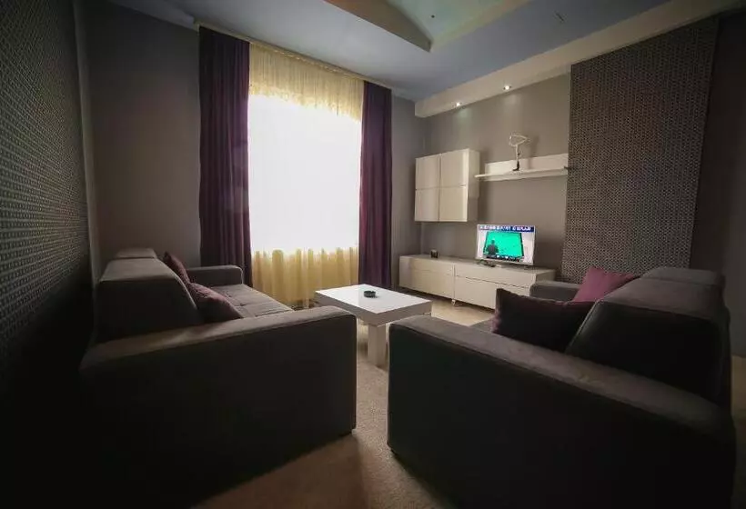 Garni Hotel Radović