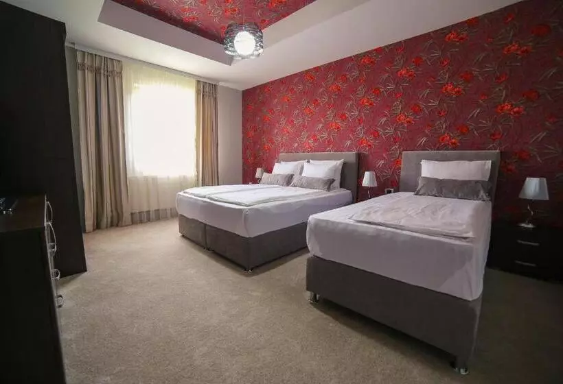 Garni Hotel Radović