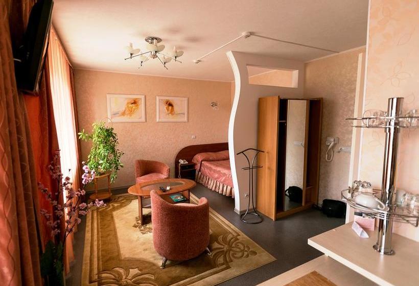 בית מלון כפרי Aviastar