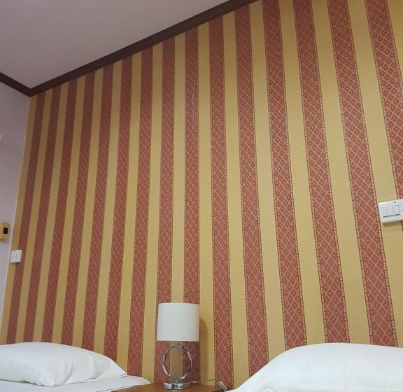 בית מלון כפרי Garden Place