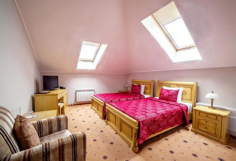 ホテル Gubernator