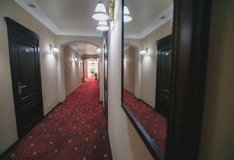 ホテル Kavkazskaya Plennitsa