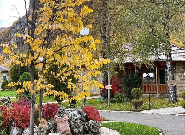هتل Ras Pazarište