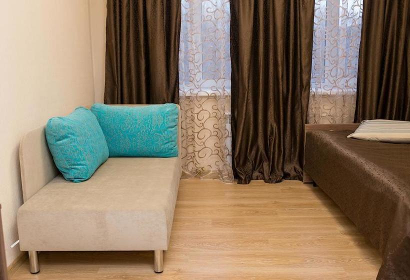 בית מלון כפרי Tri Zvezdy