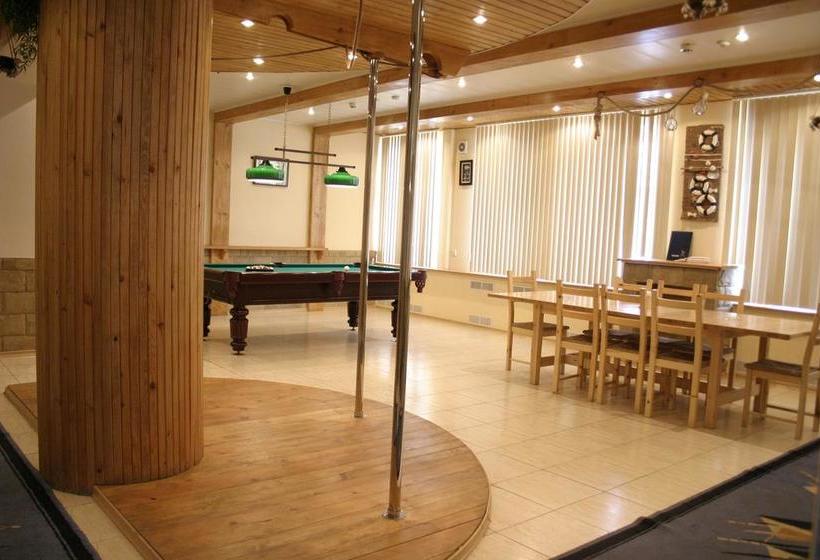 בית מלון כפרי Tri Zvezdy