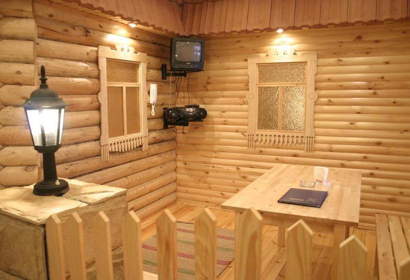 בית מלון כפרי Tri Zvezdy