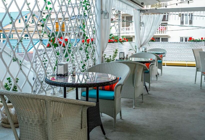 בית מלון כפרי Villa Deja Vu